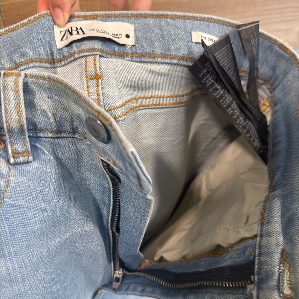 Zara Classic Blue Denim Pants - Picture 3 of 3